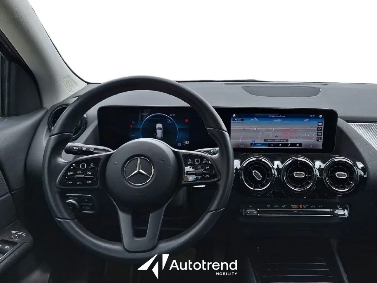 Mercedes-Benz GLA SUV usata a Bari (8)