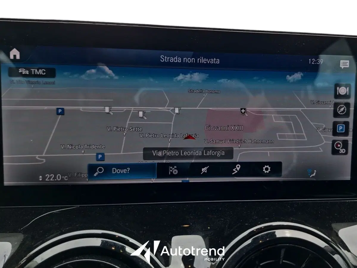Mercedes-Benz GLA SUV usata a Bari (9)