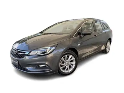 Opel Astra Station Wagon 1.6 CDTi 110CV Start&Stop Sports Elective del 2017 usata a Bari