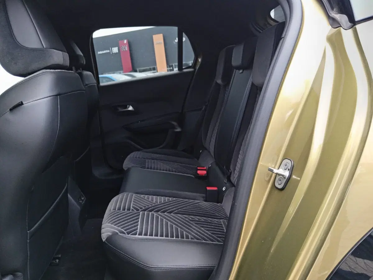 Lancia Ypsilon usata a Alessandria (13)