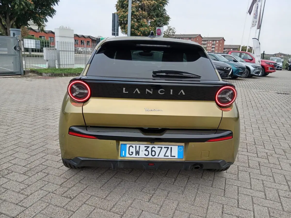 Lancia Ypsilon usata a Alessandria (6)