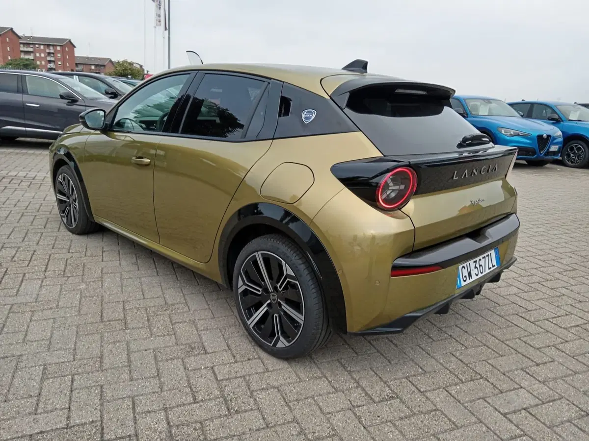 Lancia Ypsilon usata a Alessandria (7)