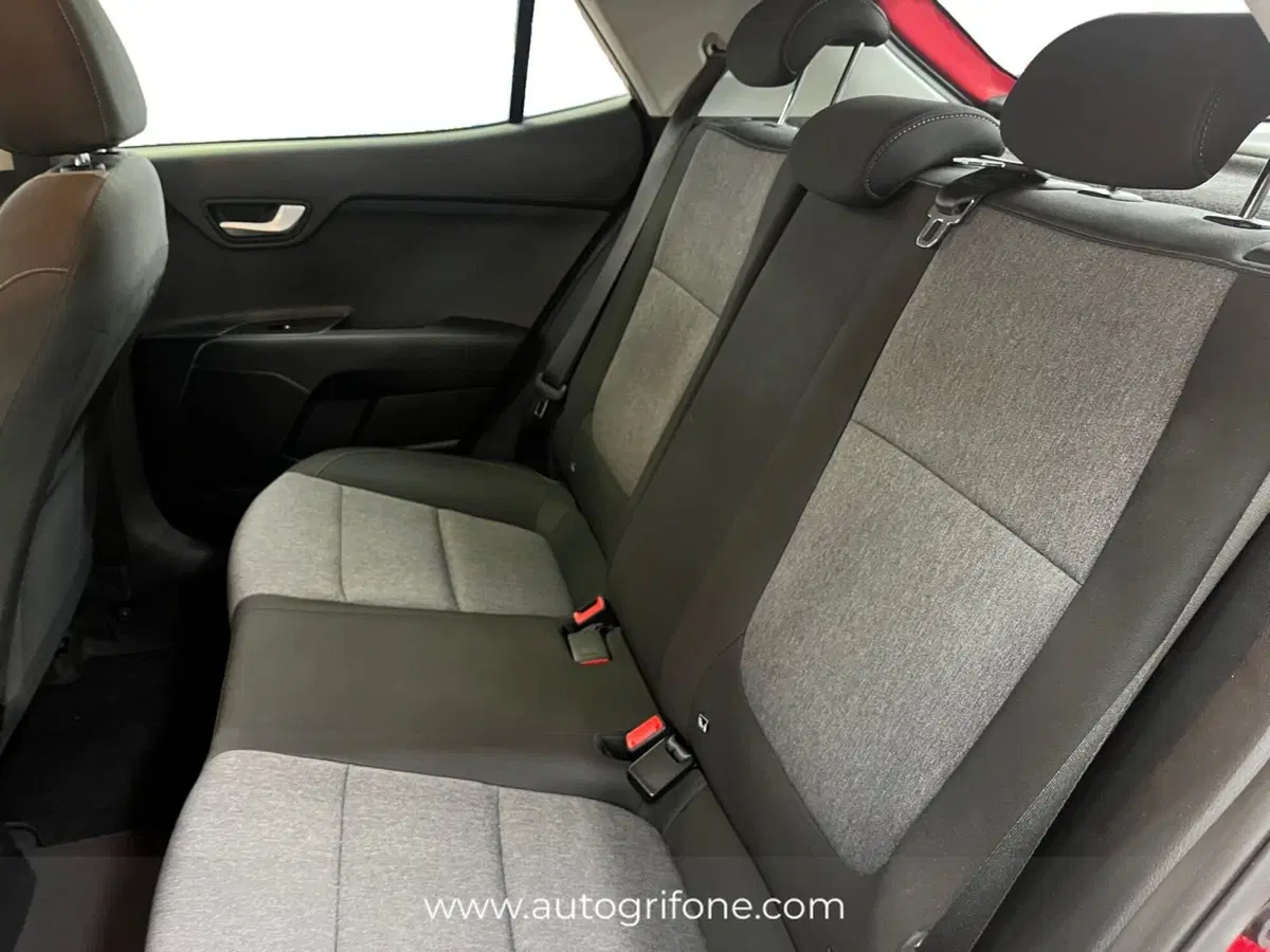 Kia Stonic usata a Modena (13)
