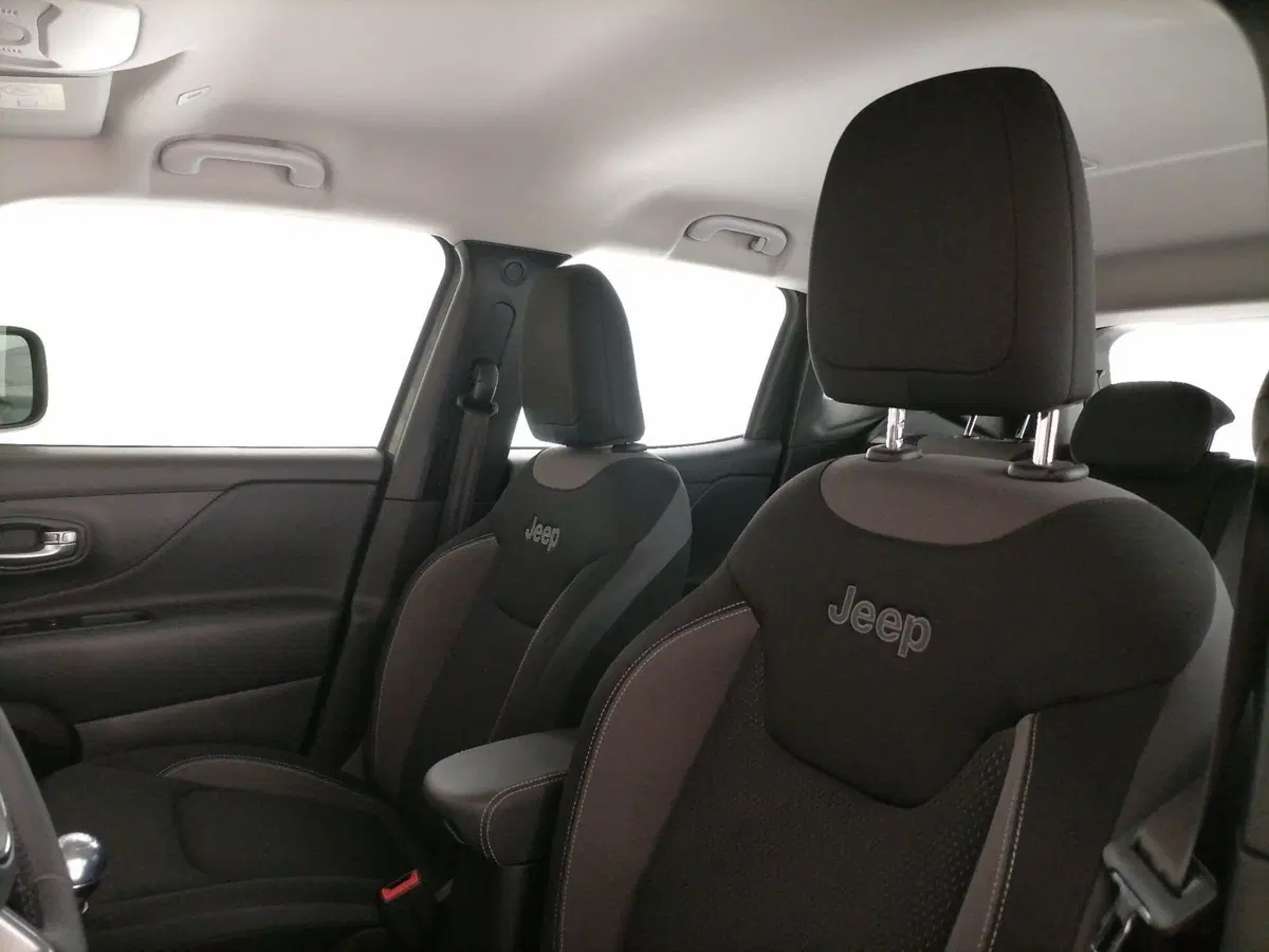 Jeep Renegade usata a Roma (12)