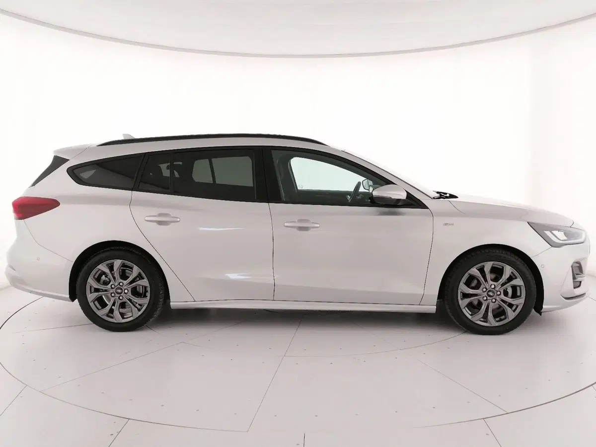 Ford Focus Station Wagon usata a Roma (3)