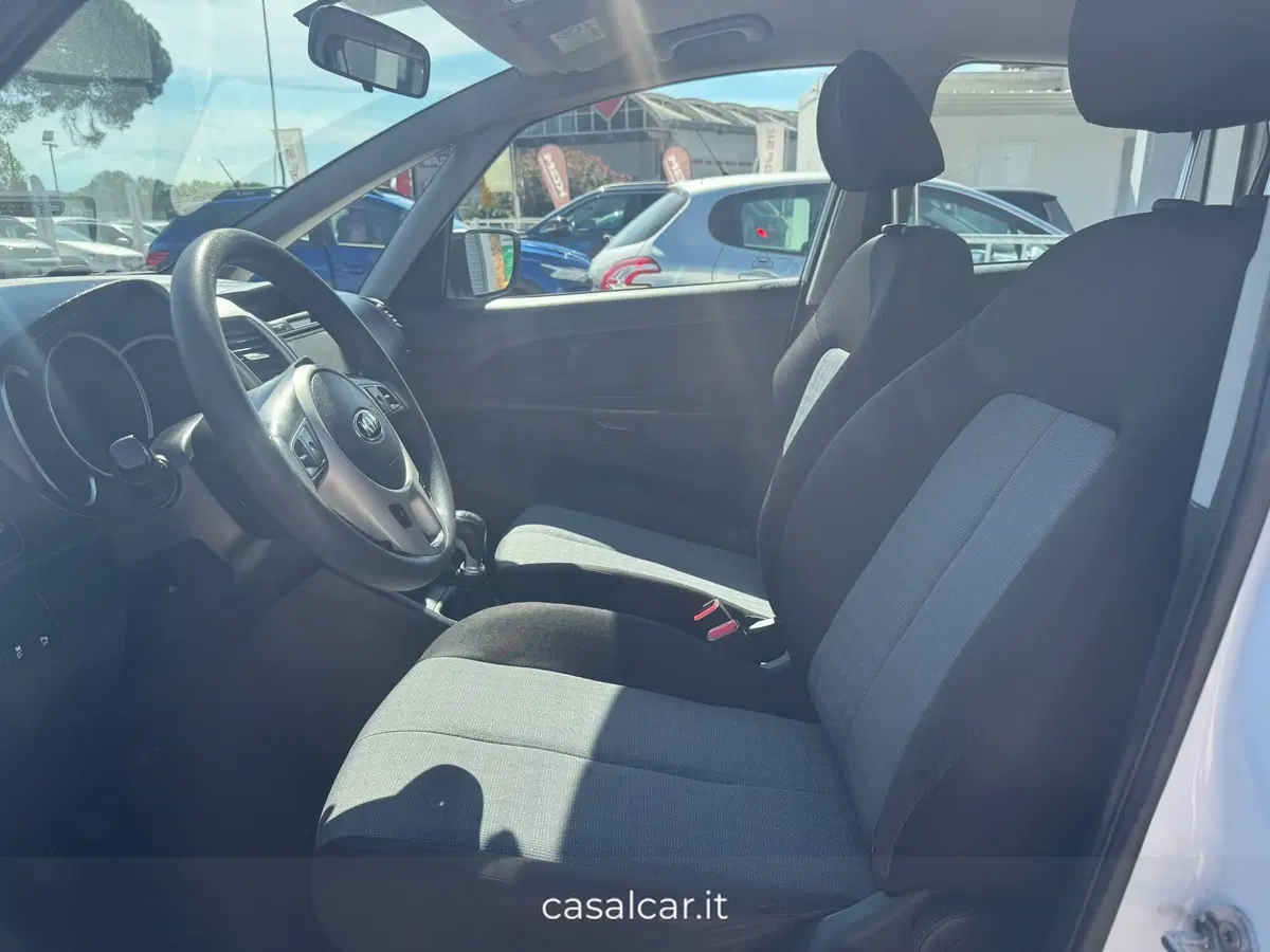 Kia Venga usata a Salerno (14)