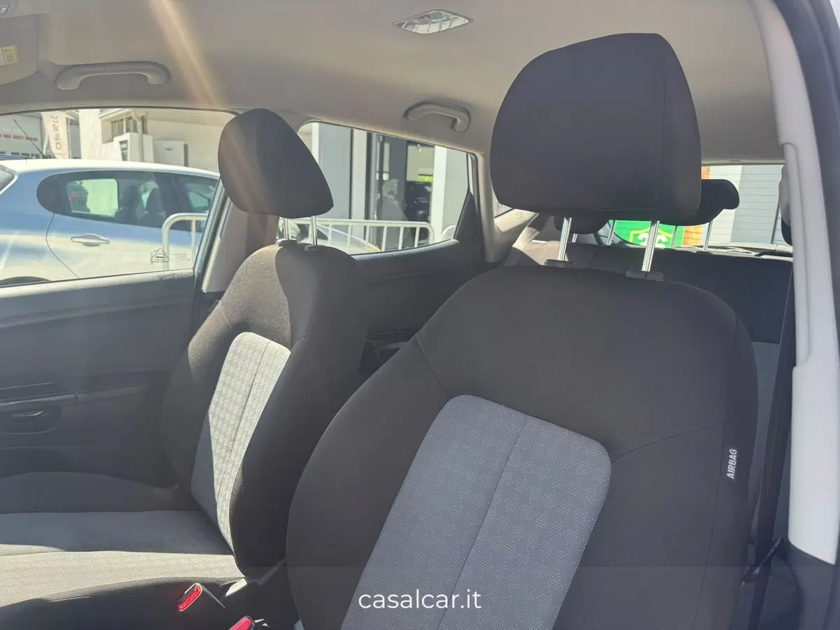 Kia Venga usata a Salerno (15)
