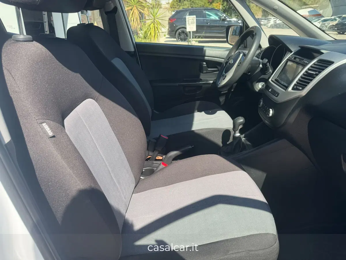 Kia Venga usata a Salerno (17)