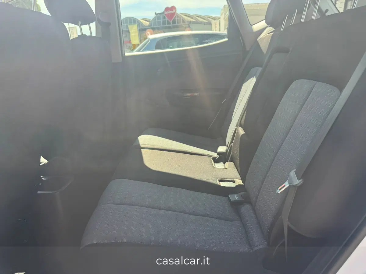 Kia Venga usata a Salerno (19)