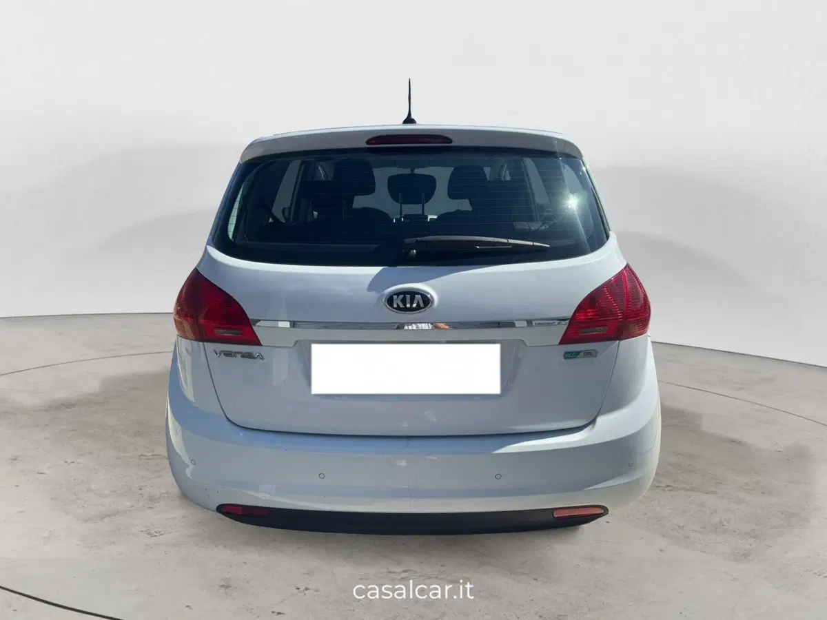 Kia Venga usata a Salerno (5)