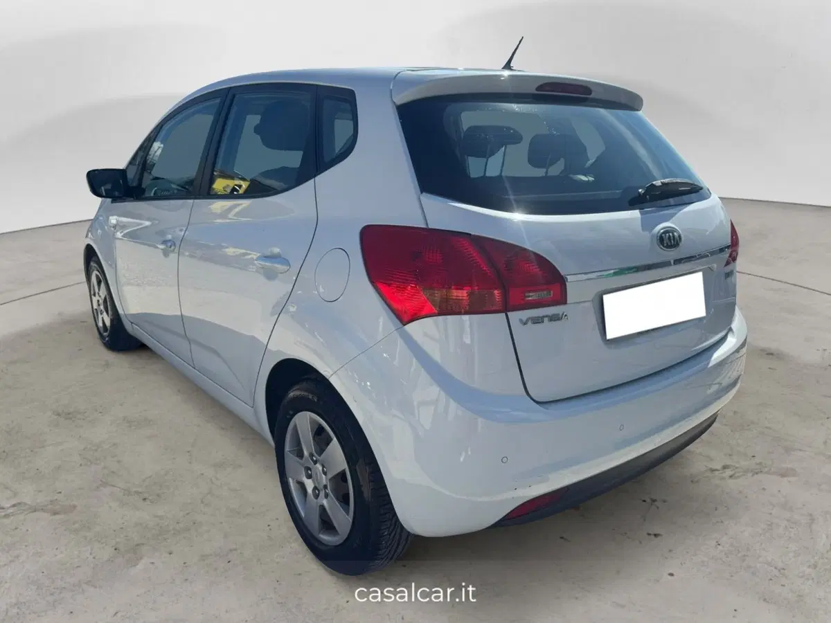 Kia Venga usata a Salerno (6)