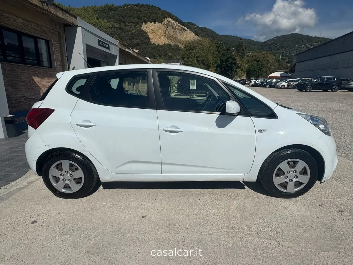 Kia Venga usata a Salerno (8)