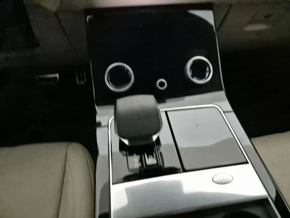 Land Rover Range Rover Velar usata a Torino (11)