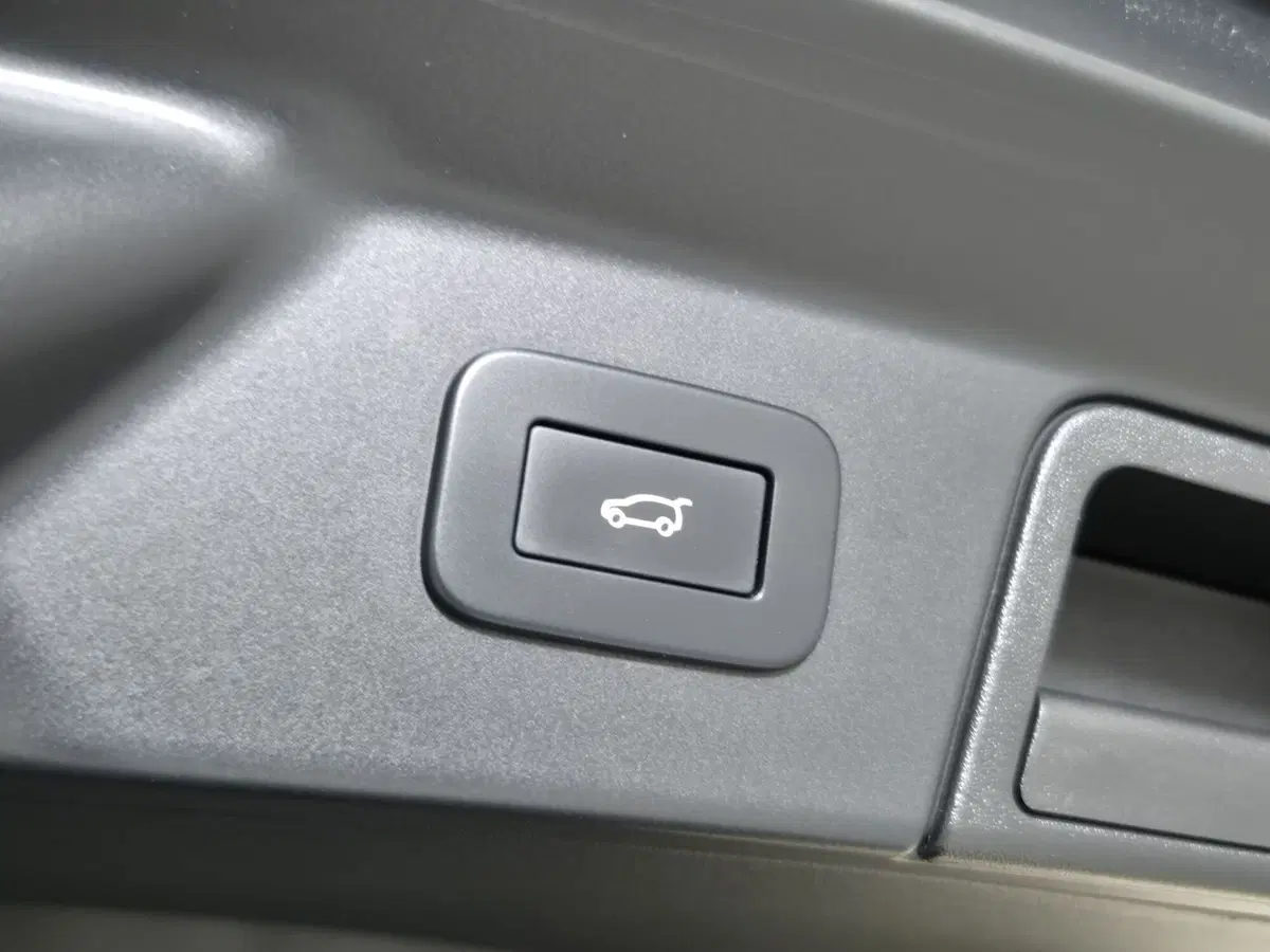 Land Rover Range Rover Velar usata a Torino (19)