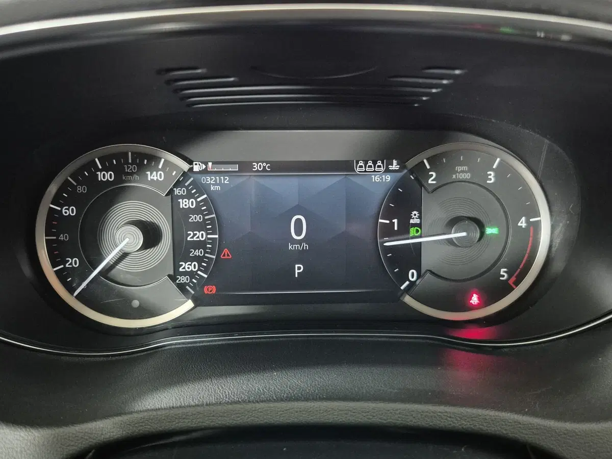 Jaguar E-Pace usata a Torino (13)