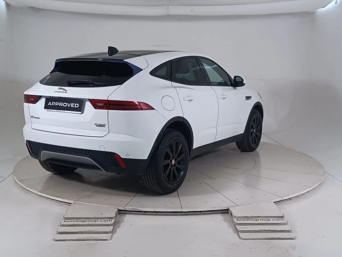 Jaguar E-Pace usata a Torino (2)