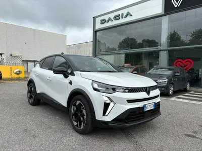 Renault Captur 1.8 full hybrid Techno 160cv auto del 2026 usata a Treviglio
