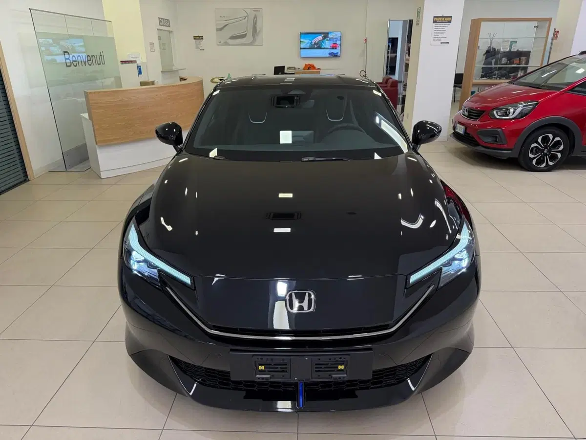 Honda Prelude nuova a Napoli (4)