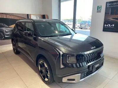 Kia Seltos 1.6 tgdi Business 2wd mt nuova a Castellammare di Stabia