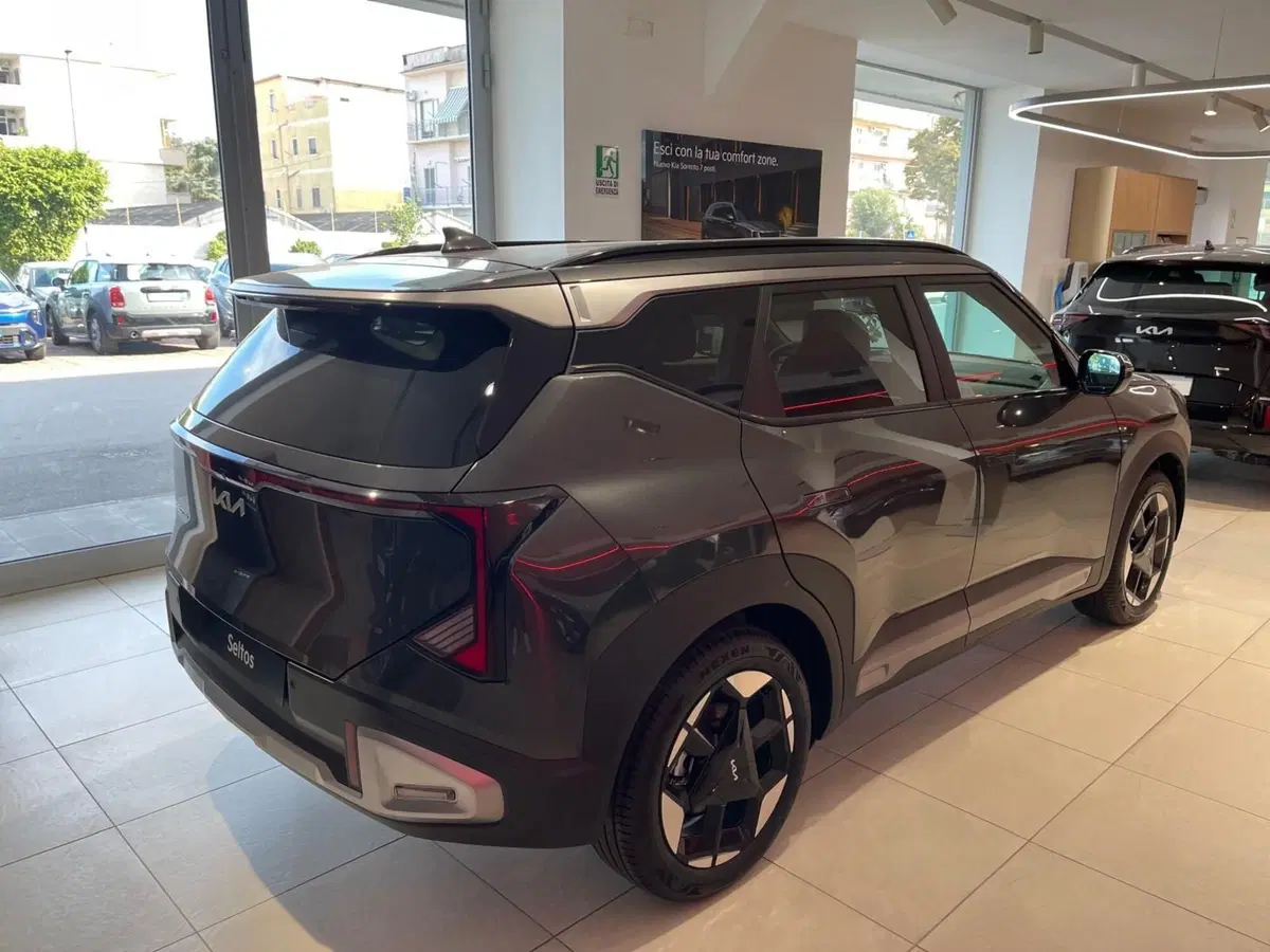 Kia Seltos nuova a Napoli (6)