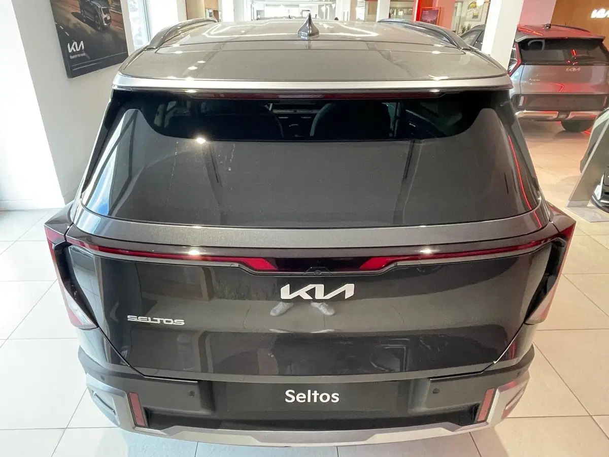 Kia Seltos nuova a Napoli (7)