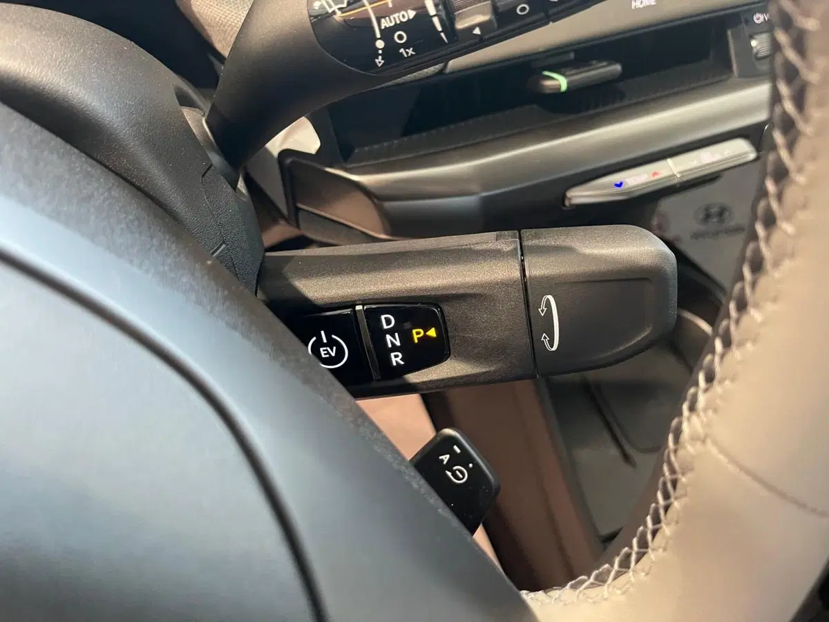 Kia EV4 nuova a Napoli (14)