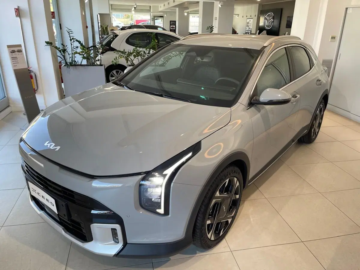 Kia XCeed nuova a Napoli (2)