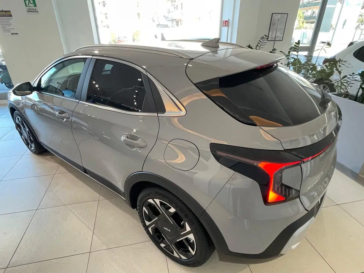 Kia XCeed nuova a Napoli (5)