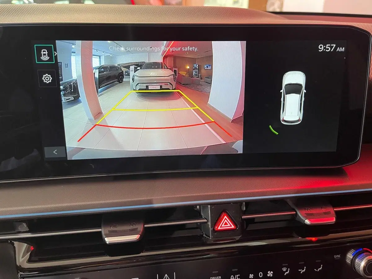 Kia Niro nuova a Napoli (17)