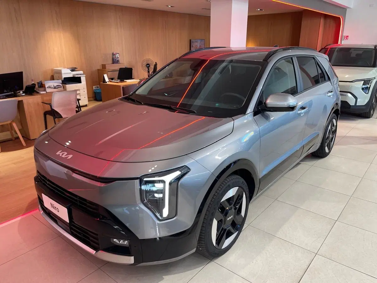 Kia Niro nuova a Napoli (2)