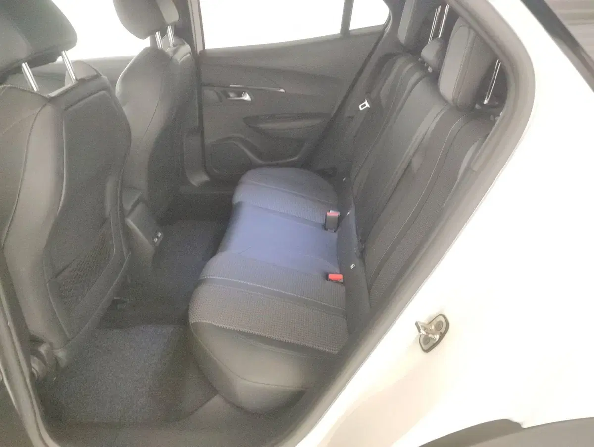Peugeot 2008 usata a Alessandria (7)