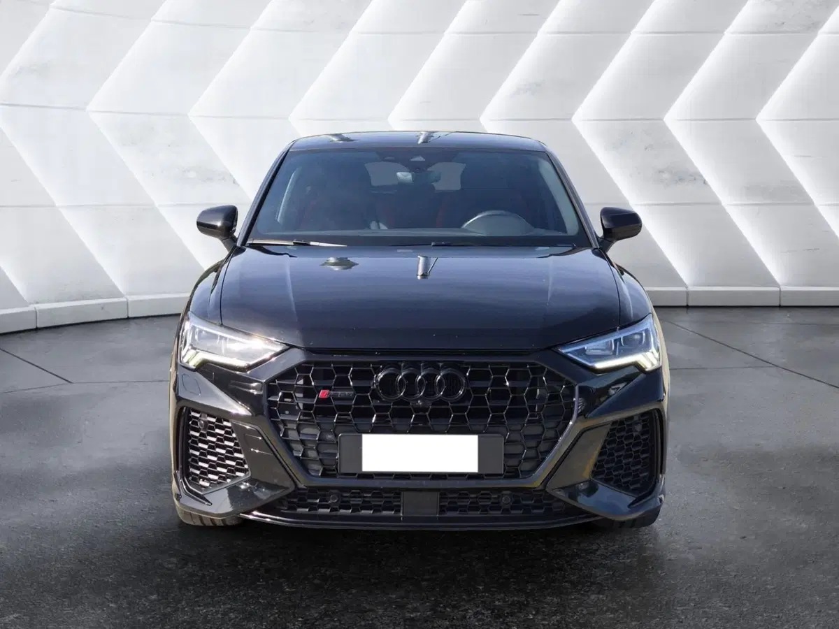 Audi RS Q3 Sportback usata  (2)