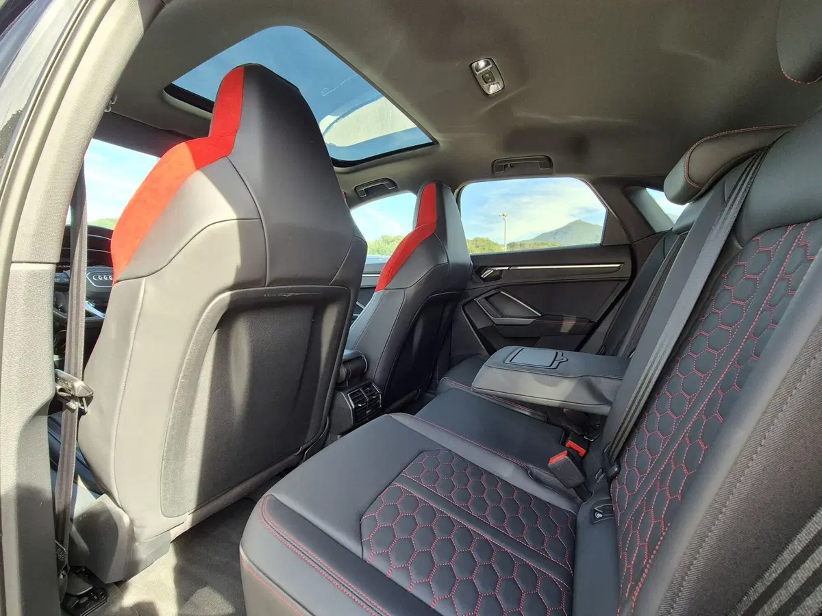 Audi RS Q3 Sportback usata  (20)