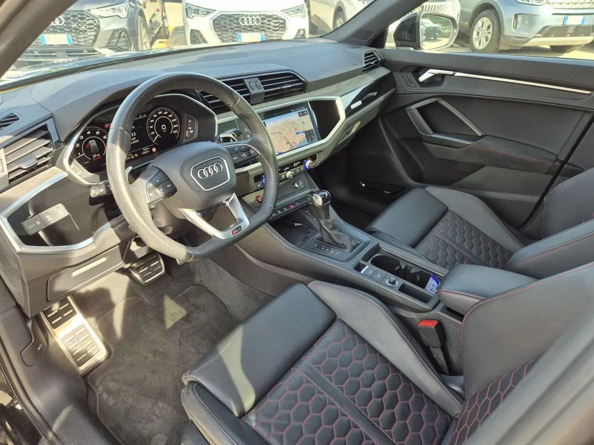 Audi RS Q3 Sportback usata  (6)