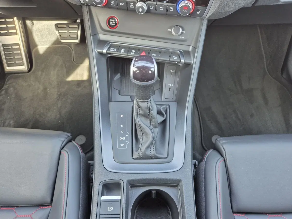 Audi RS Q3 Sportback usata  (9)