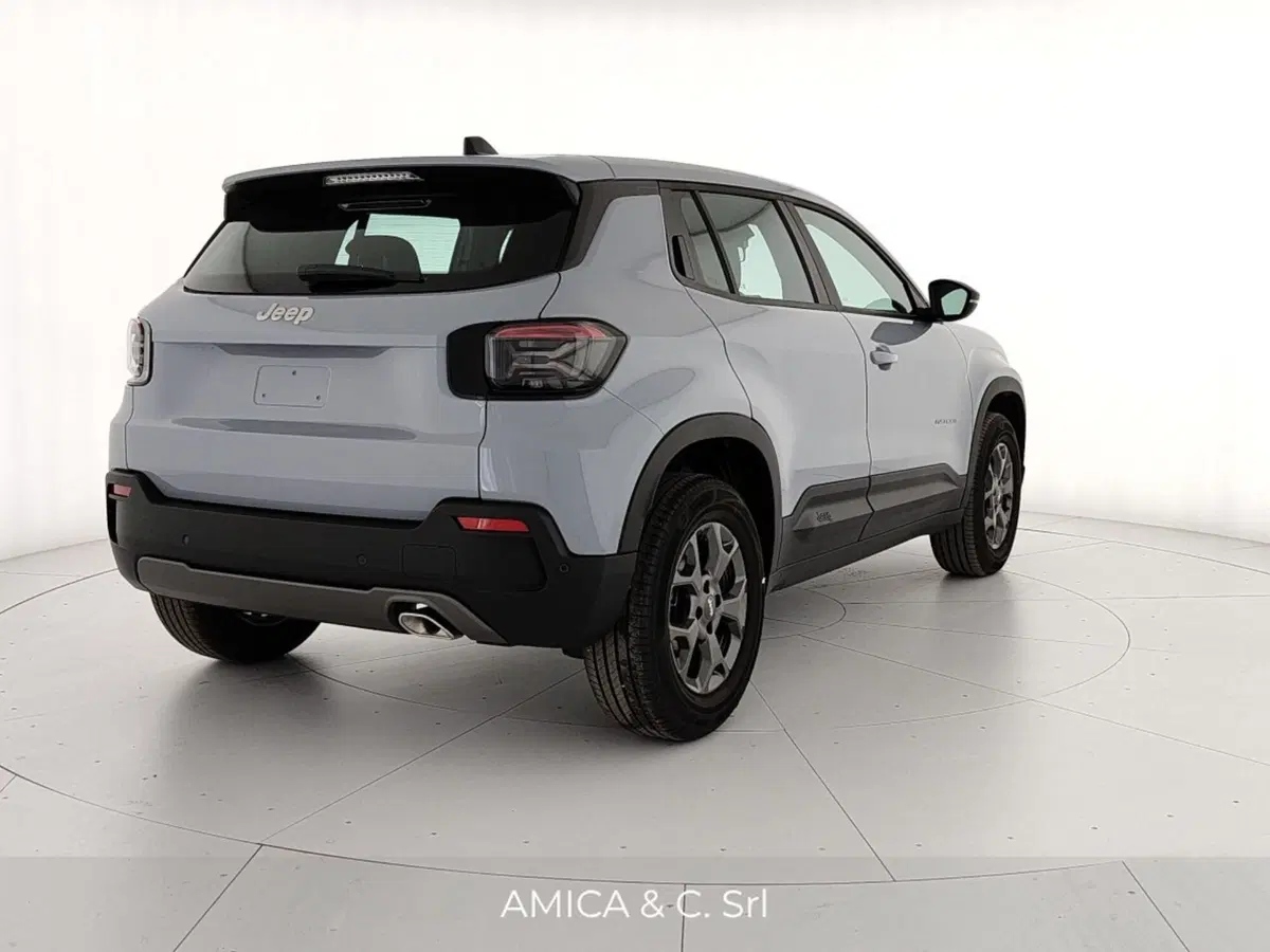Jeep Avenger nuova a Caserta (7)