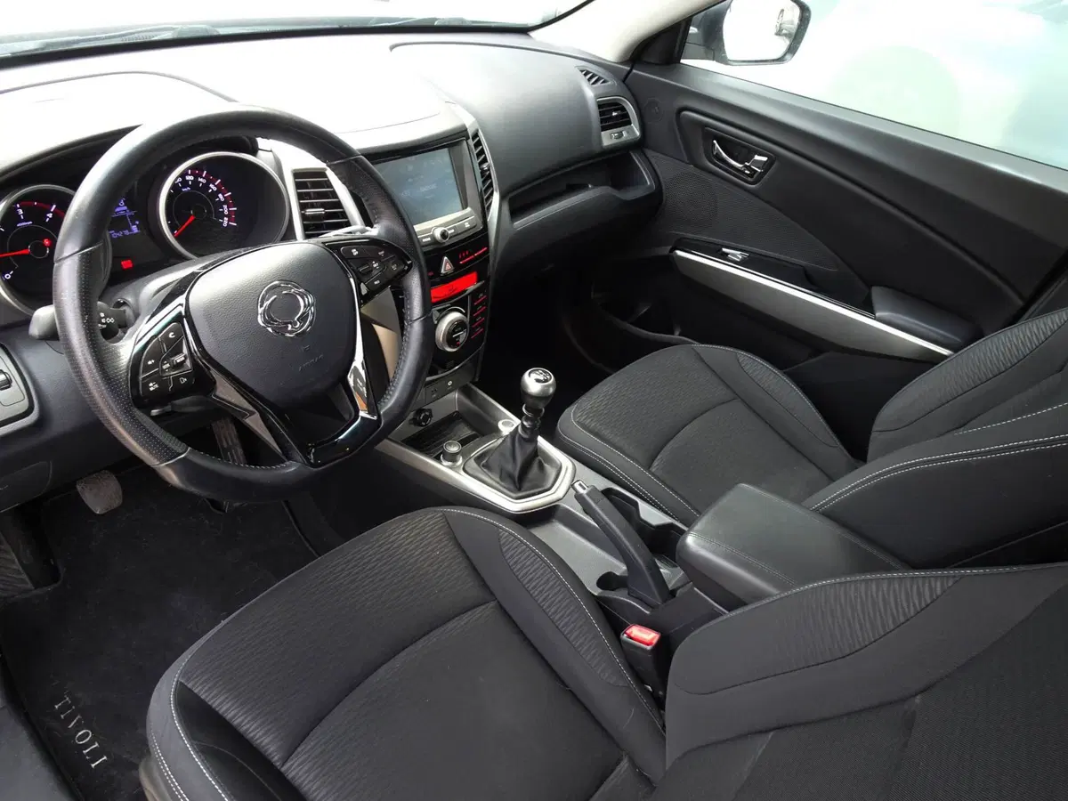 Ssangyong Tivoli usata a Padova (6)