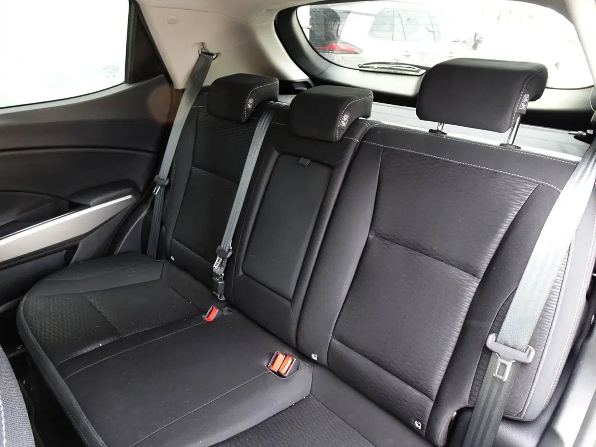 Ssangyong Tivoli usata a Padova (8)