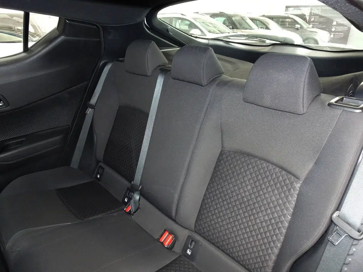 Toyota Toyota C-HR usata a Venezia (10)