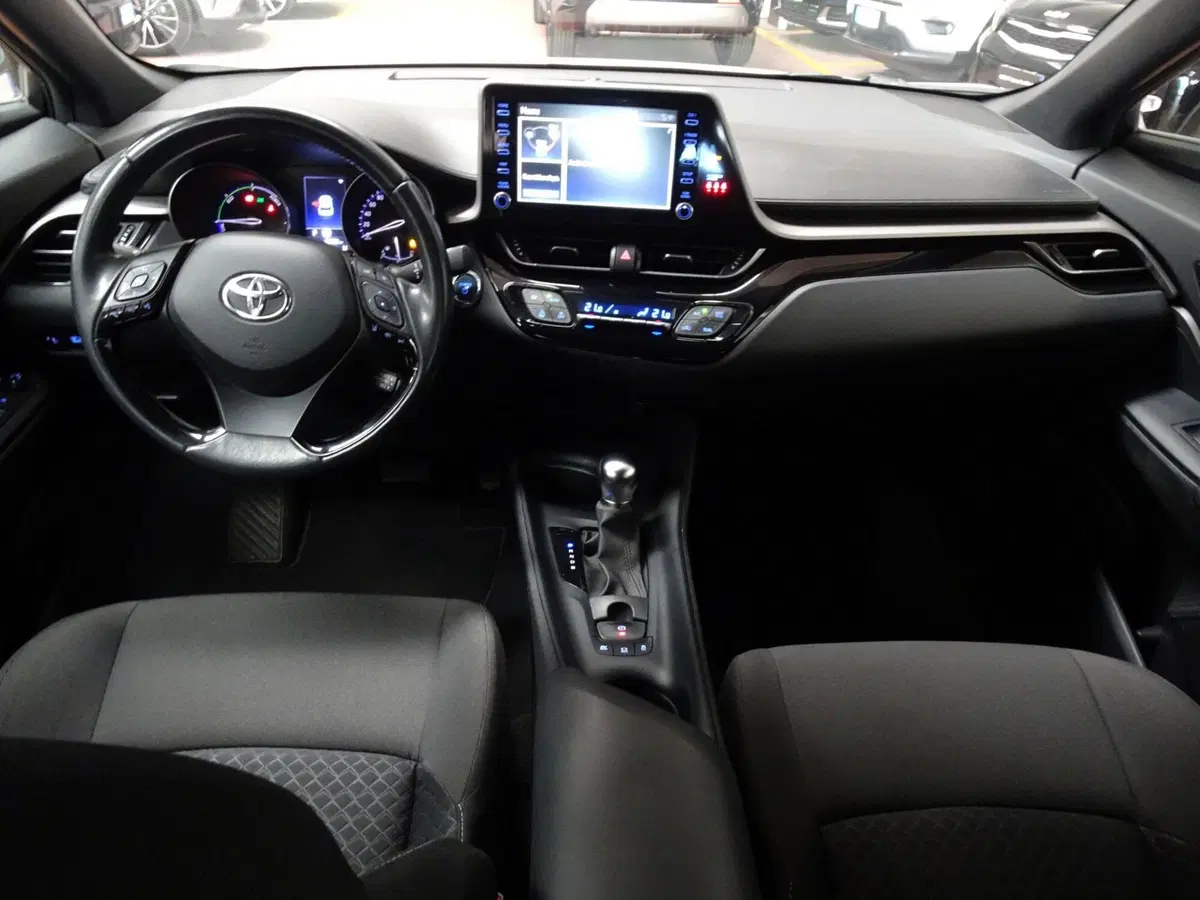 Toyota Toyota C-HR usata a Venezia (11)