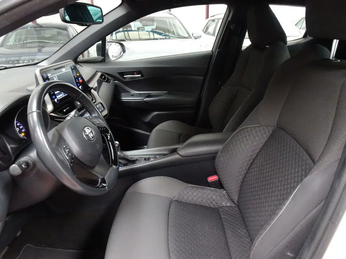 Toyota Toyota C-HR usata a Venezia (8)