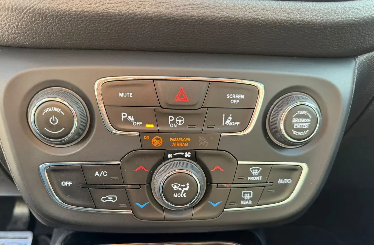 Jeep Compass usata a Belluno (16)