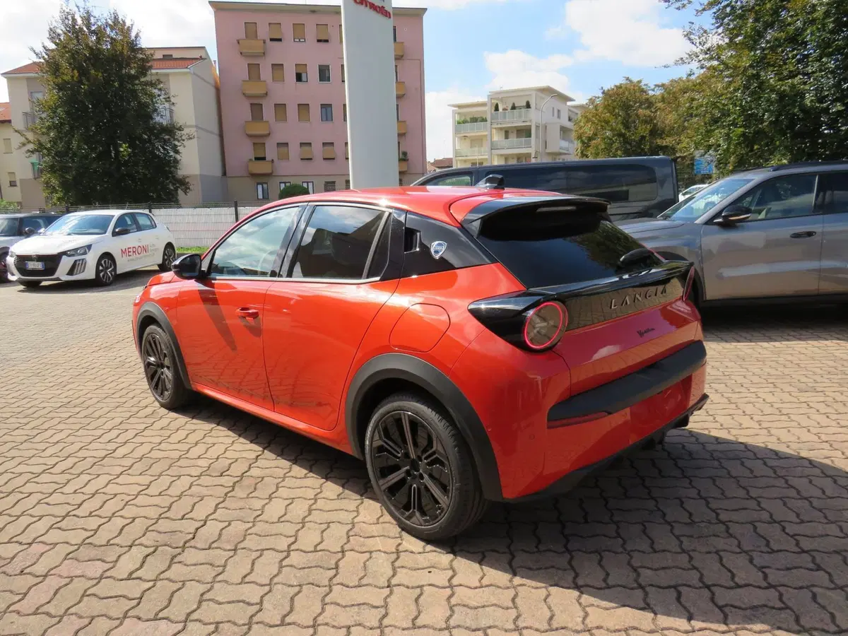 Lancia Ypsilon nuova a Monza e Brianza (8)