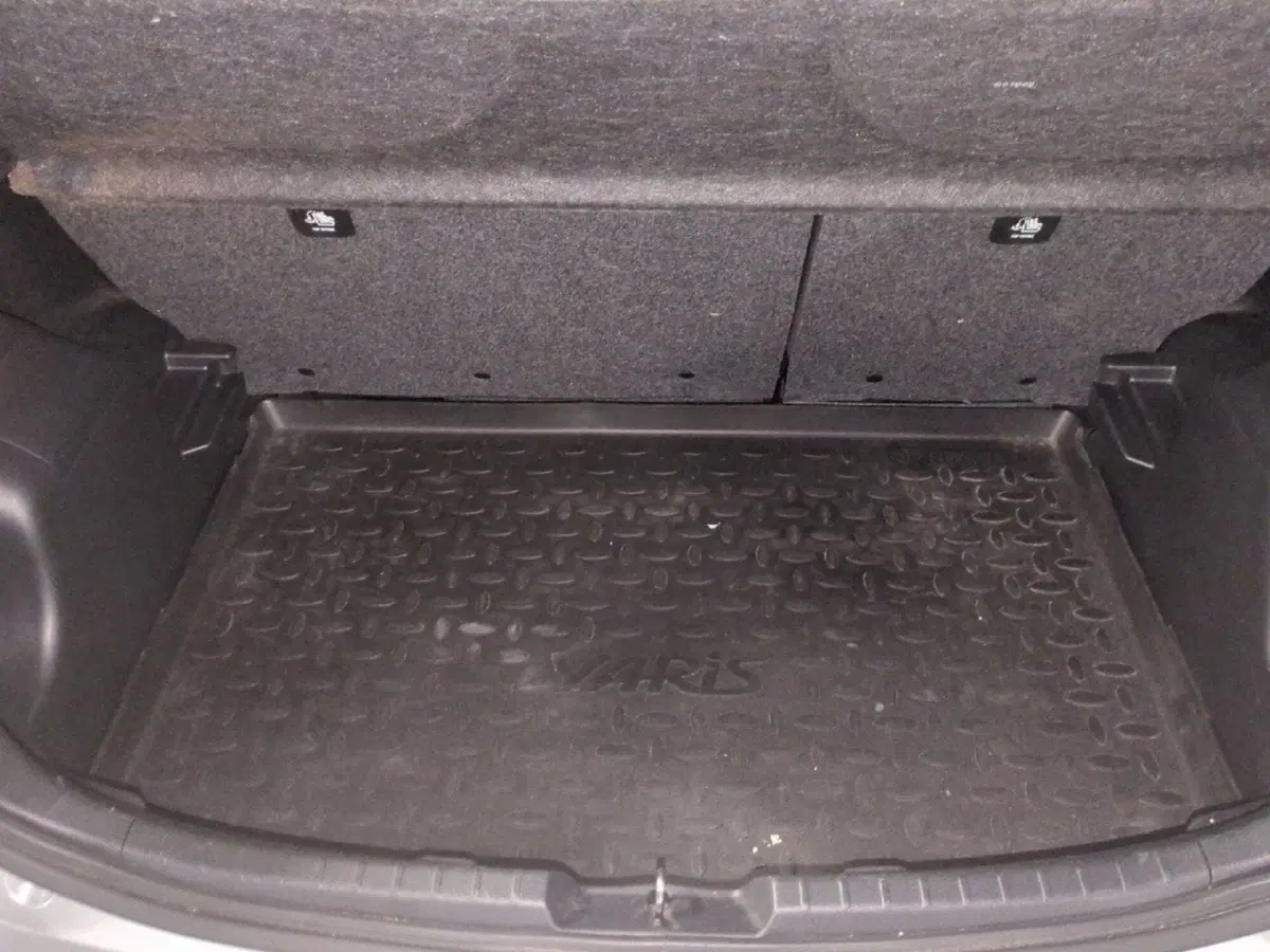 Toyota Yaris usata a Milano (10)