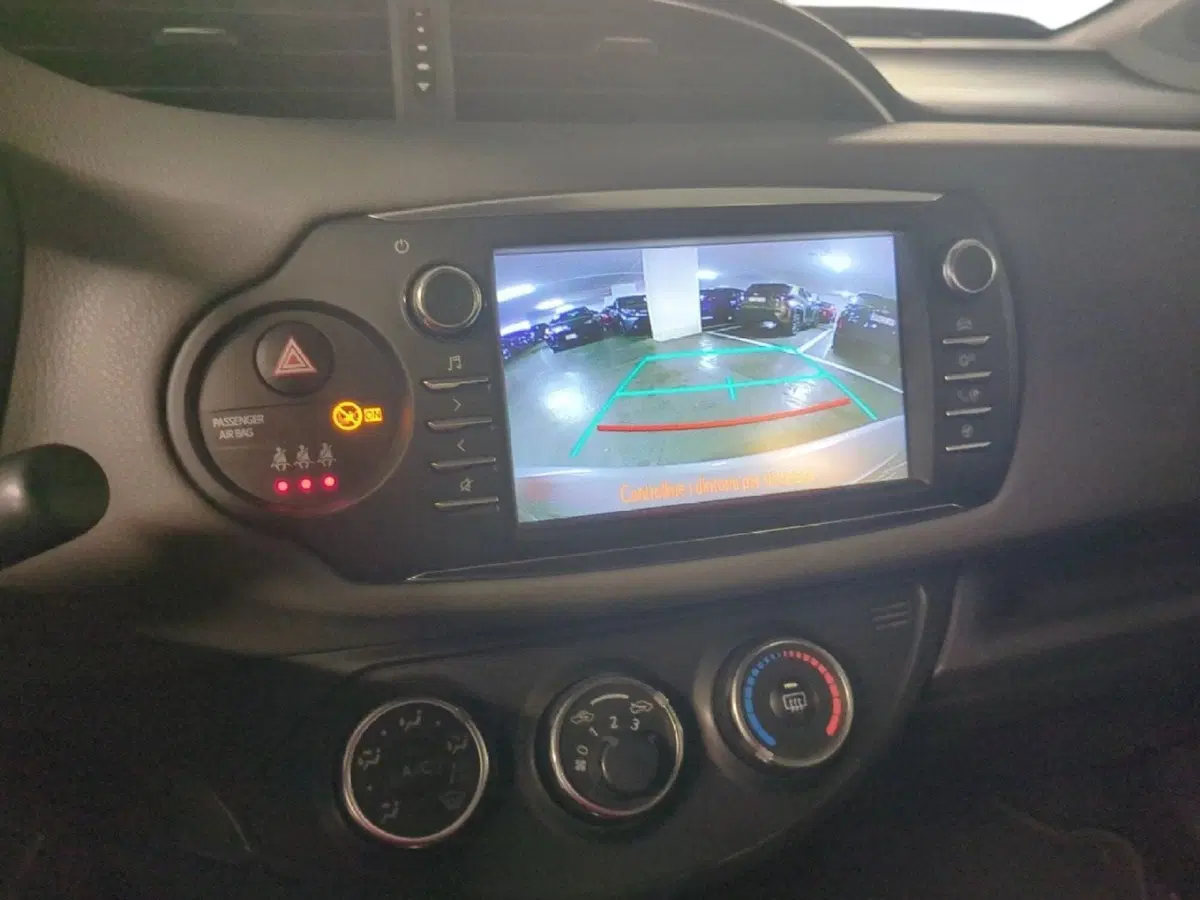Toyota Yaris usata a Milano (14)