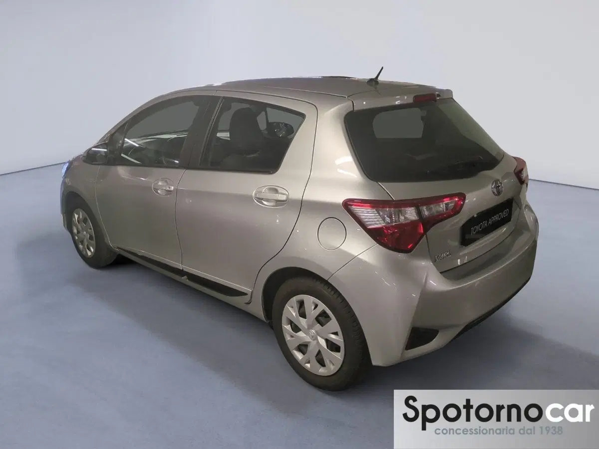 Toyota Yaris usata a Milano (4)