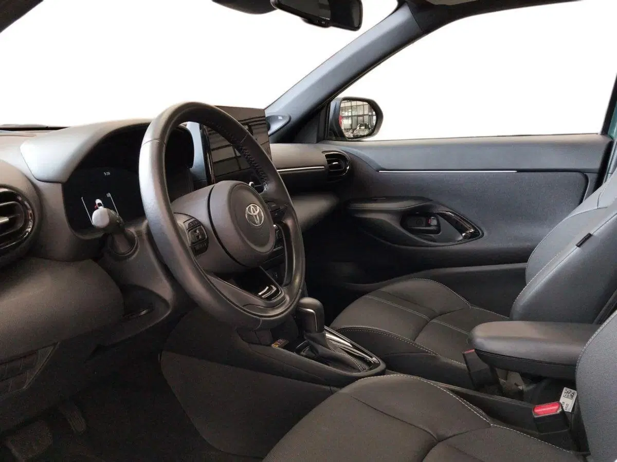 Toyota Yaris Cross usata a Roma (6)