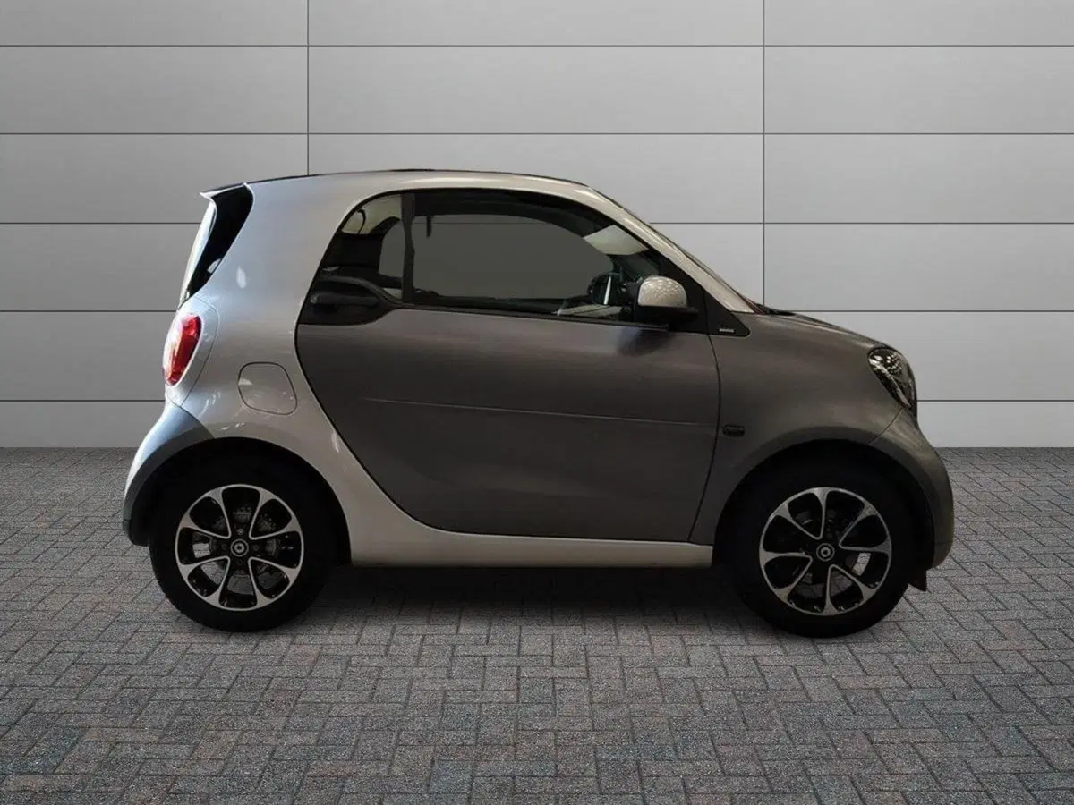 smart Fortwo usata a Roma (2)
