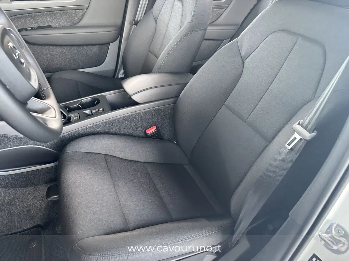 Volvo XC40 nuova a Ferrara (7)