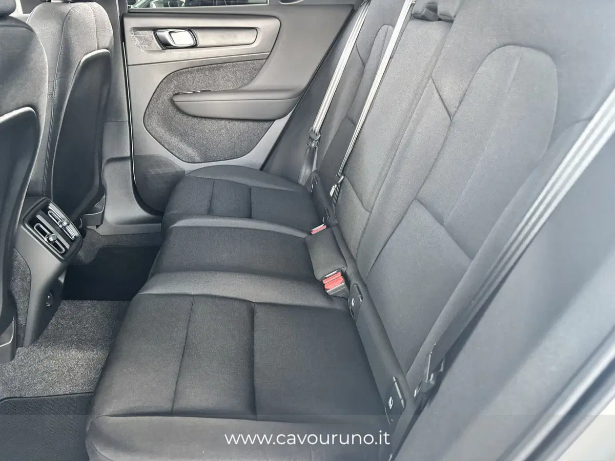 Volvo XC40 nuova a Ferrara (8)